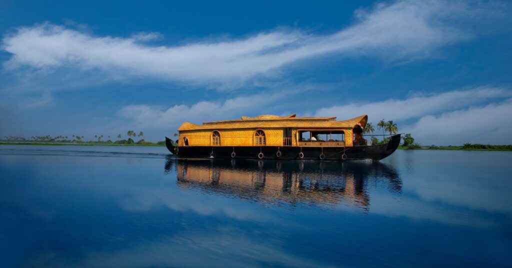 ooty kodaikanal munnar alleppey packages